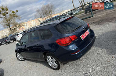 Универсал Opel Astra 2011 в 
