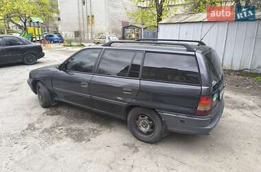 Універсал Opel Astra 1993 в 