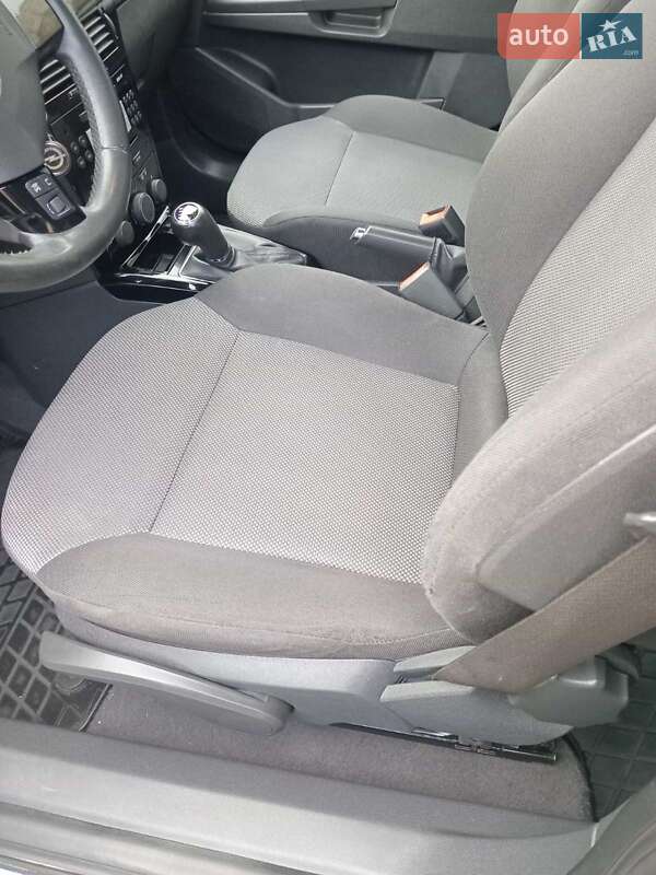 Универсал Opel Astra 2010 в Чорткове