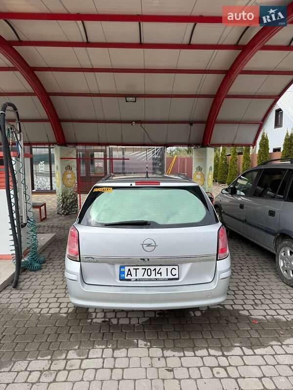 Універсал Opel Astra 2005 в Надвірній фото 11 Універсал Opel Astra 2005 в Надвірній