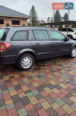 Универсал Opel Astra 2009 в 
