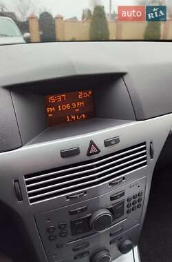 Универсал Opel Astra 2009 в 