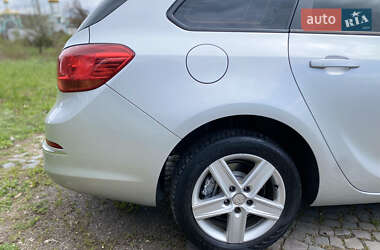 Универсал Opel Astra 2015 в 