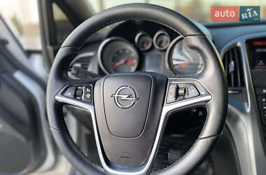 Универсал Opel Astra 2015 в 