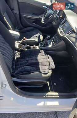 Универсал Opel Astra 2018 в 