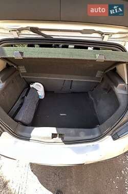 Хэтчбек Opel Astra 2005 в 