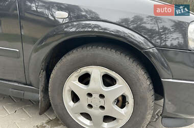 Седан Opel Astra 2001 в 
