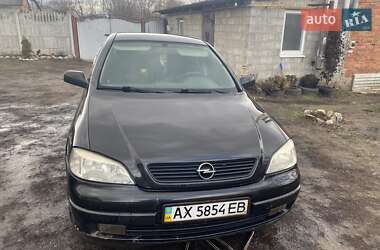 Седан Opel Astra 2006 в 