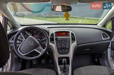 Універсал Opel Astra 2011 в 