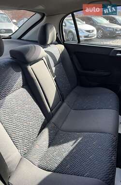 Хэтчбек Opel Astra 2004 в 