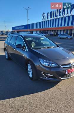 Універсал Opel Astra 2013 в 