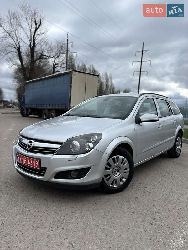 Универсал Opel Astra 2008 в 