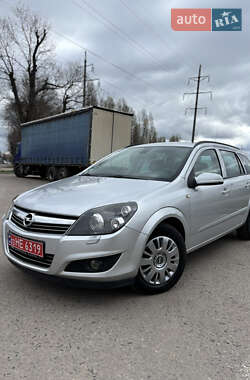 Универсал Opel Astra 2008 в 