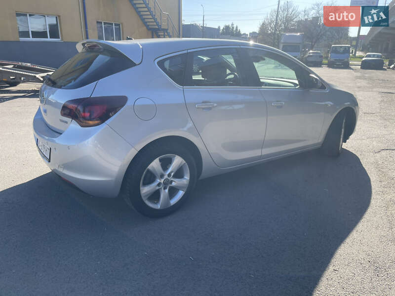 Хэтчбек Opel Astra 2010 в Луцке фото 3 Хэтчбек Opel Astra 2010 в Луцке