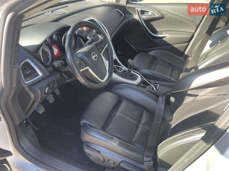 Хэтчбек Opel Astra 2010 в Луцке фото 12 Хэтчбек Opel Astra 2010 в Луцке