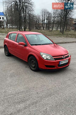 Хэтчбек Opel Astra 2005 в 