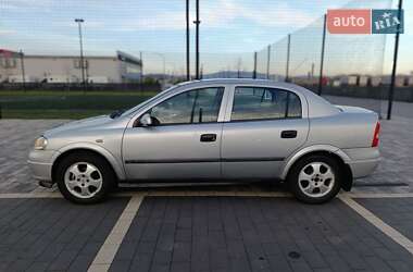 Седан Opel Astra 1999 в 