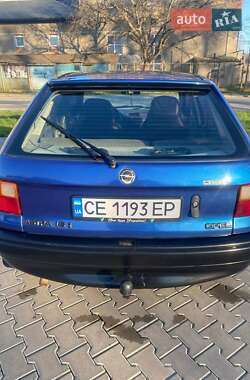 Хэтчбек Opel Astra 1992 в 