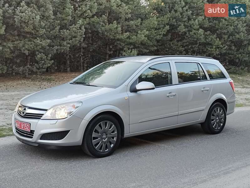 Универсал Opel Astra 2009 в 