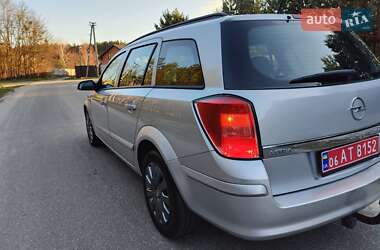 Универсал Opel Astra 2009 в 