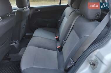 Универсал Opel Astra 2009 в 