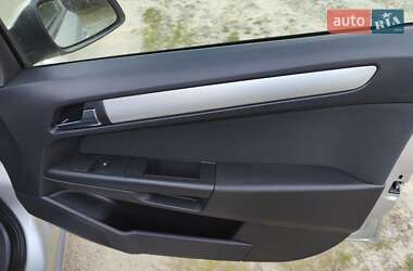 Универсал Opel Astra 2009 в 