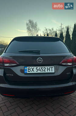 Универсал Opel Astra 2017 в 