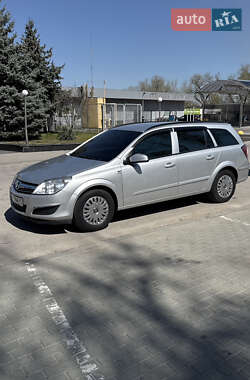 Универсал Opel Astra 2009 в 