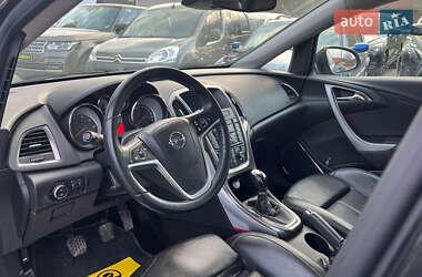 Універсал Opel Astra 2011 в 