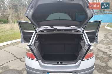 Хэтчбек Opel Astra 2008 в 