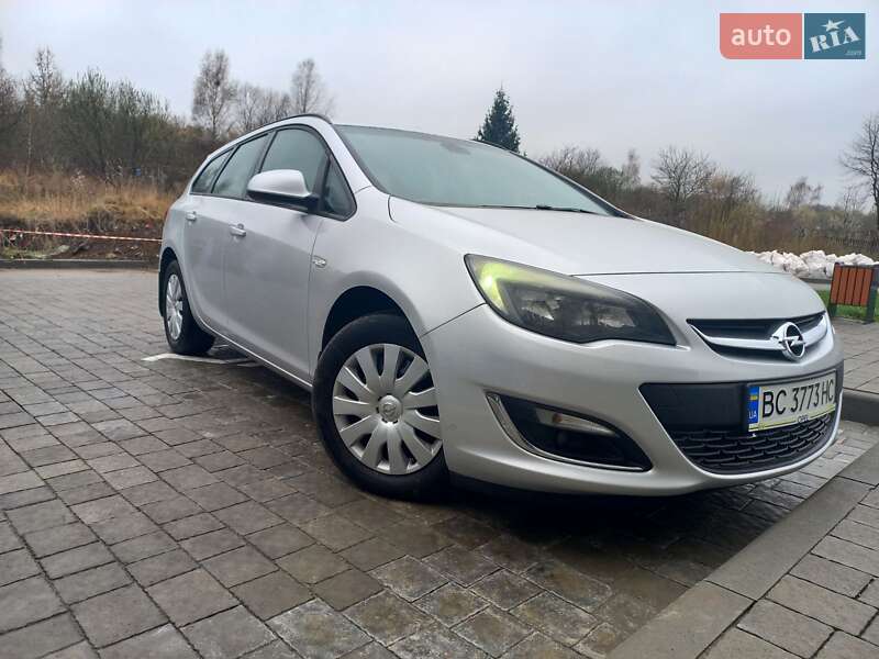 Універсал Opel Astra 2013 в 