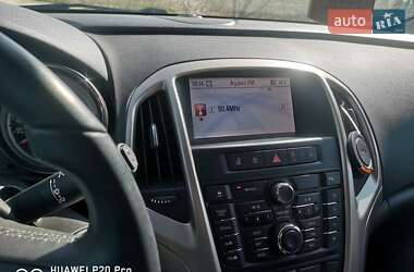 Универсал Opel Astra 2012 в 