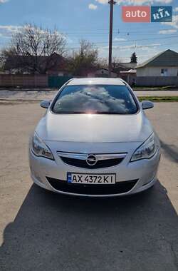 Универсал Opel Astra 2011 в Харькове