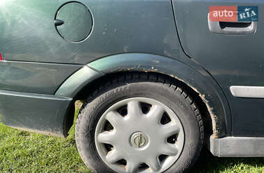 Седан Opel Astra 1999 в 