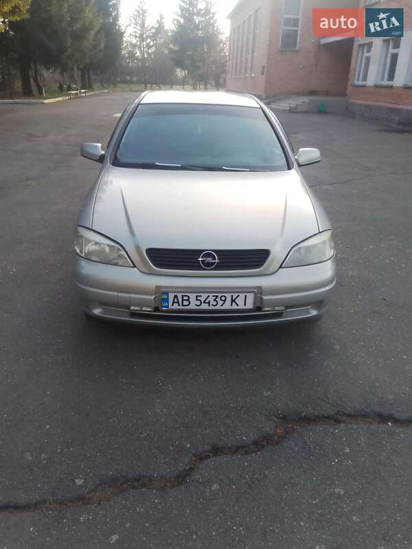 Седан Opel Astra 2007 в Хмельнике