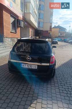 Универсал Opel Astra 2008 в 