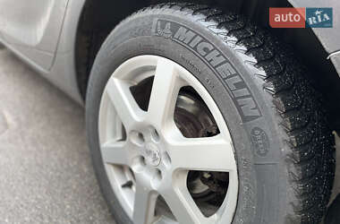Универсал Opel Astra 2011 в 