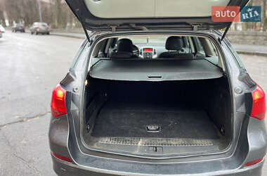 Универсал Opel Astra 2011 в 