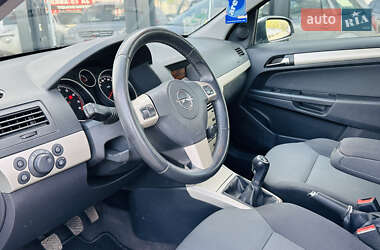Универсал Opel Astra 2007 в 