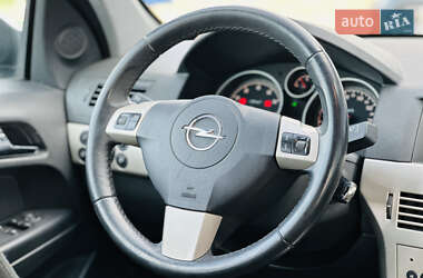 Универсал Opel Astra 2007 в 