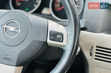 Универсал Opel Astra 2007 в 