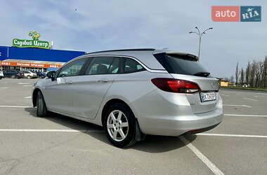 Универсал Opel Astra 2016 в 