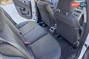 Универсал Opel Astra 2010 в 