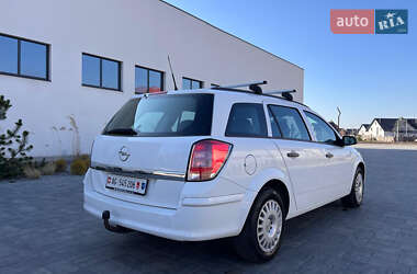 Универсал Opel Astra 2010 в 
