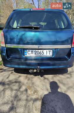 Універсал Opel Astra 2006 в 