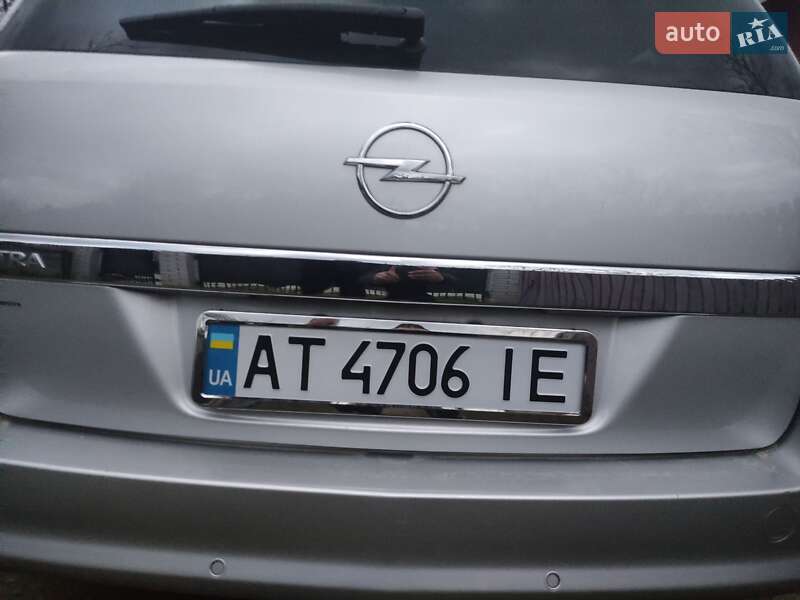 Універсал Opel Astra 2005 в Івано-Франківську