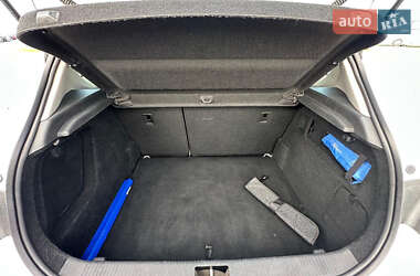 Хэтчбек Opel Astra 2011 в 