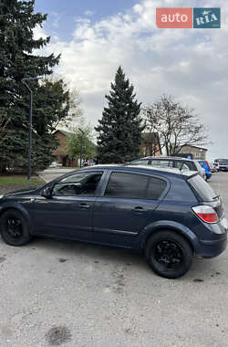 Хетчбек Opel Astra 2007 в 
