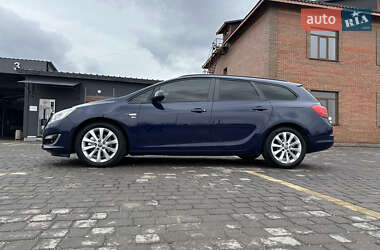 Универсал Opel Astra 2012 в 