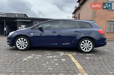 Универсал Opel Astra 2012 в 